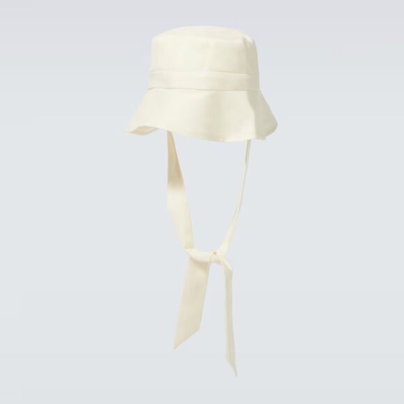 King & Tuckfield Other - King & Tuckfield white cotton bucket hat made in London